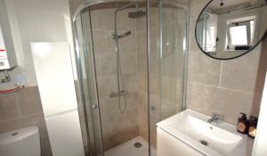 Badkamer bewerkt 2